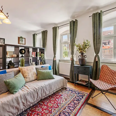 Lubunest2 Altstadtwohnung Am Bluehenden Barock Ludwigsburg