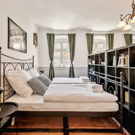 Appartement Lubunest2 Altstadtwohnung Am Bluehenden Barock Ludwigsbourg